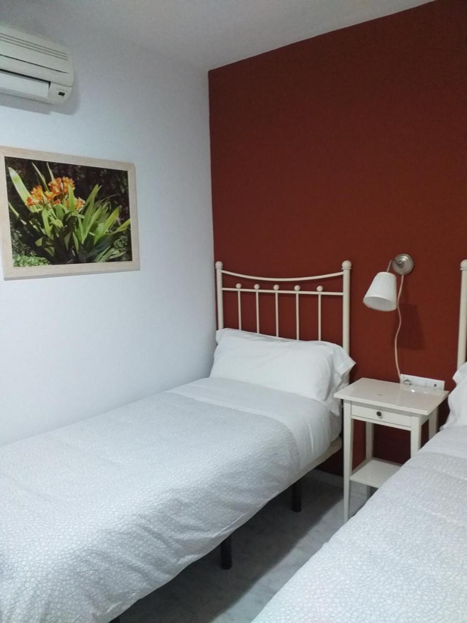 Hostal Monteluna Rociana Zewnętrze zdjęcie